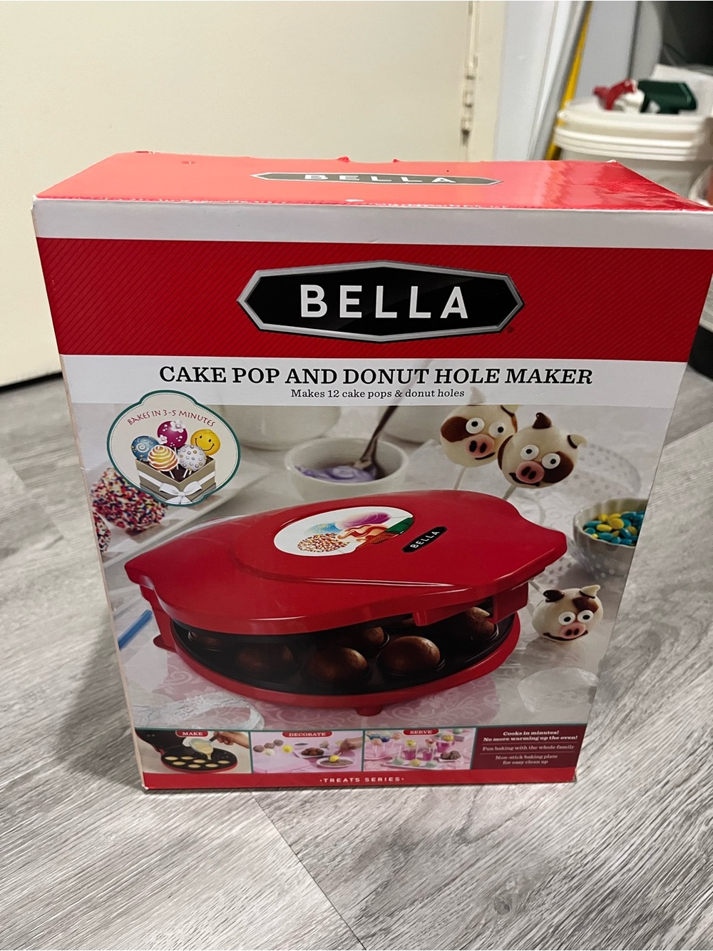 Bella Cake Pop & Donut Hole Maker